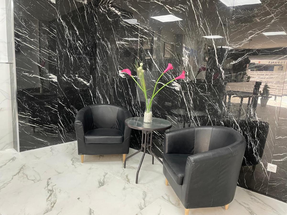 Hostal Boutique Bbb Auto Check In Бенидорм Экстерьер фото