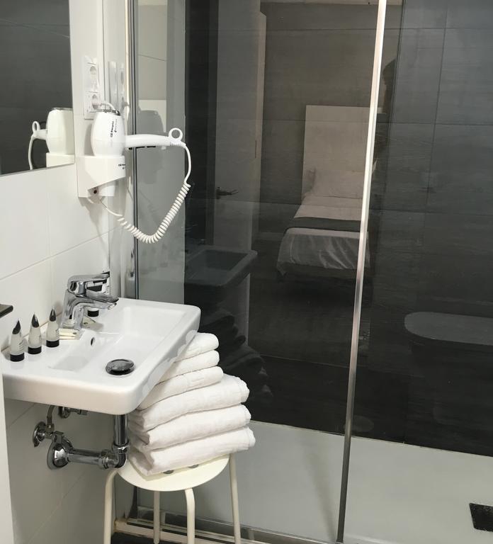 Hostal Boutique Bbb Auto Check In Бенидорм Экстерьер фото