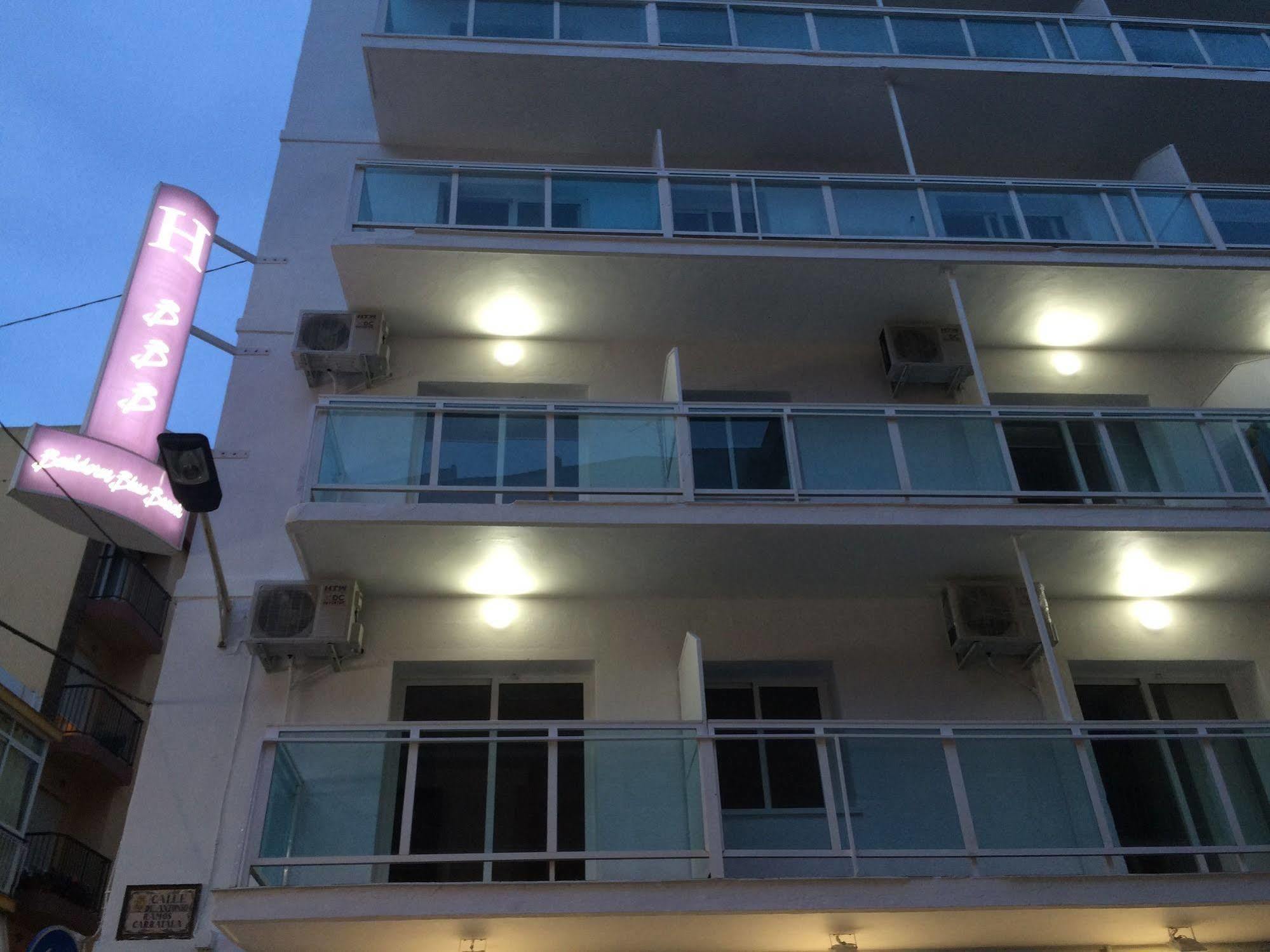 Hostal Boutique Bbb Auto Check In Бенидорм Экстерьер фото